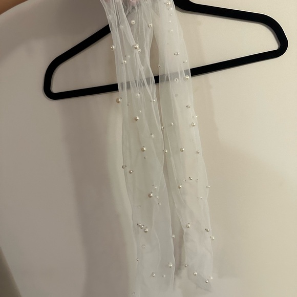 FLORA bridal Valentina Gloves - Picture 4 of 10